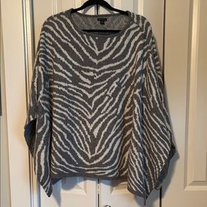 Ann Taylor Gray and White Zebra Stripe Poncho